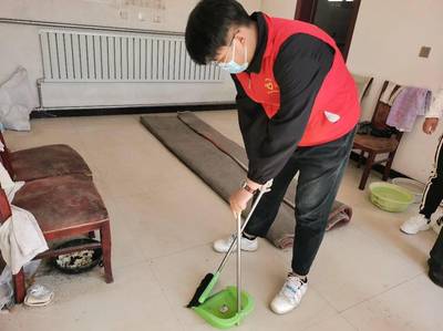 幸福来敲门 '一家亲'志愿者开展关爱孤寡困难空巢老人服务活动